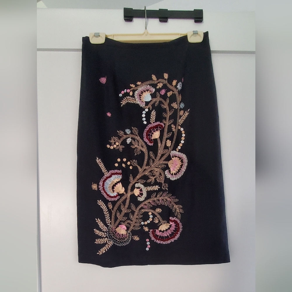 Black and Gold Embellished Pencil Skirt